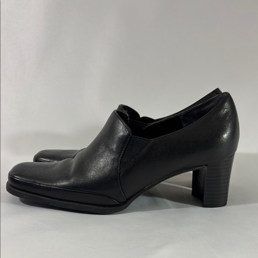 Elegant and Versatile Leather Block Heel